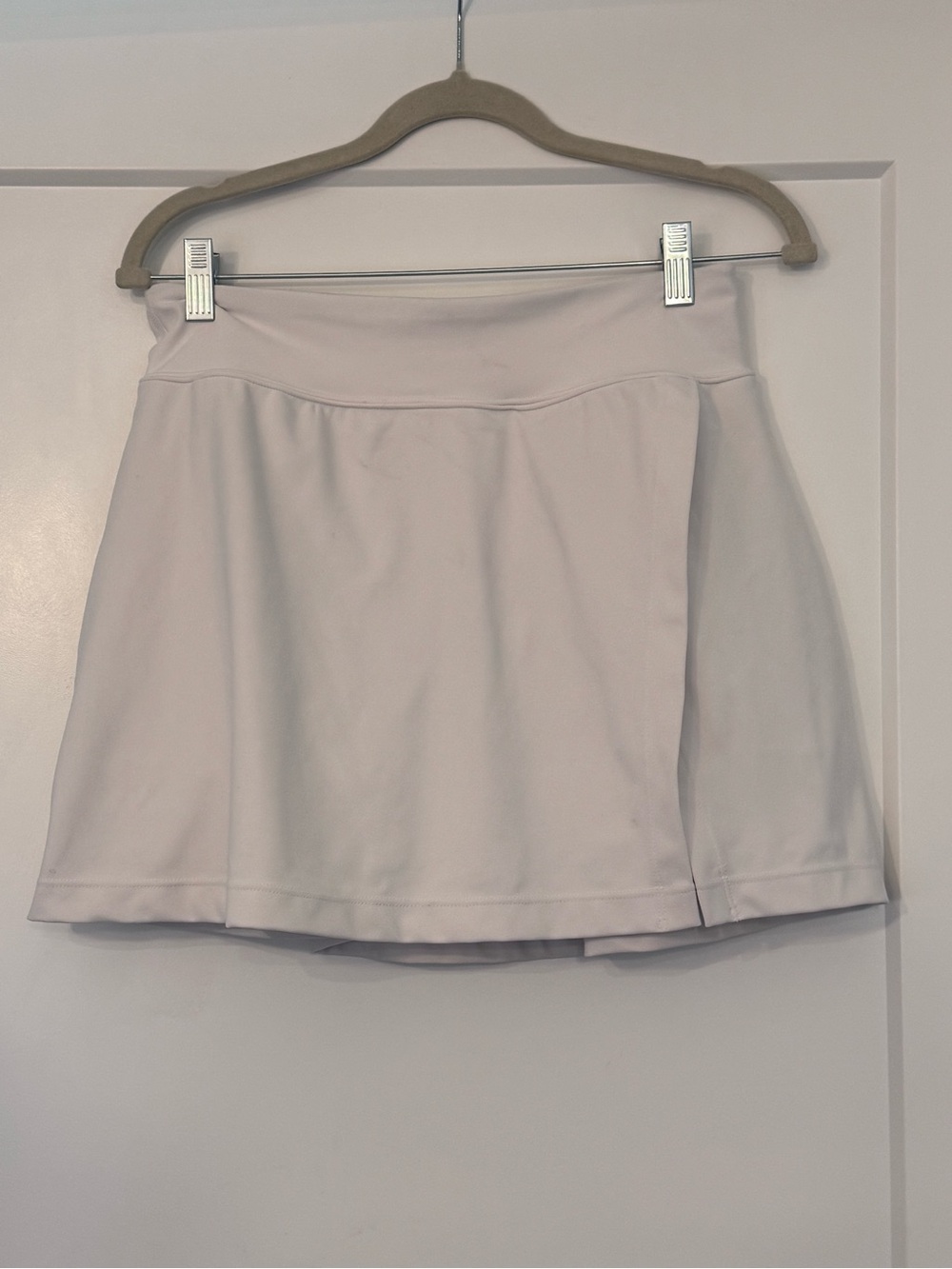 GAPFit White Athletic Skirt